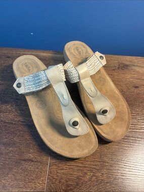 Taos Women's Beige Braided Thong Sandals